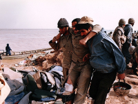 حمل مجروح با قایق