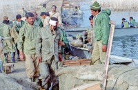 حمل مجروح با قایق