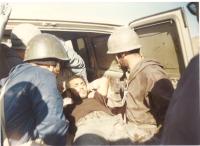 انتقال مجروح با اتوبوس آمبولانس